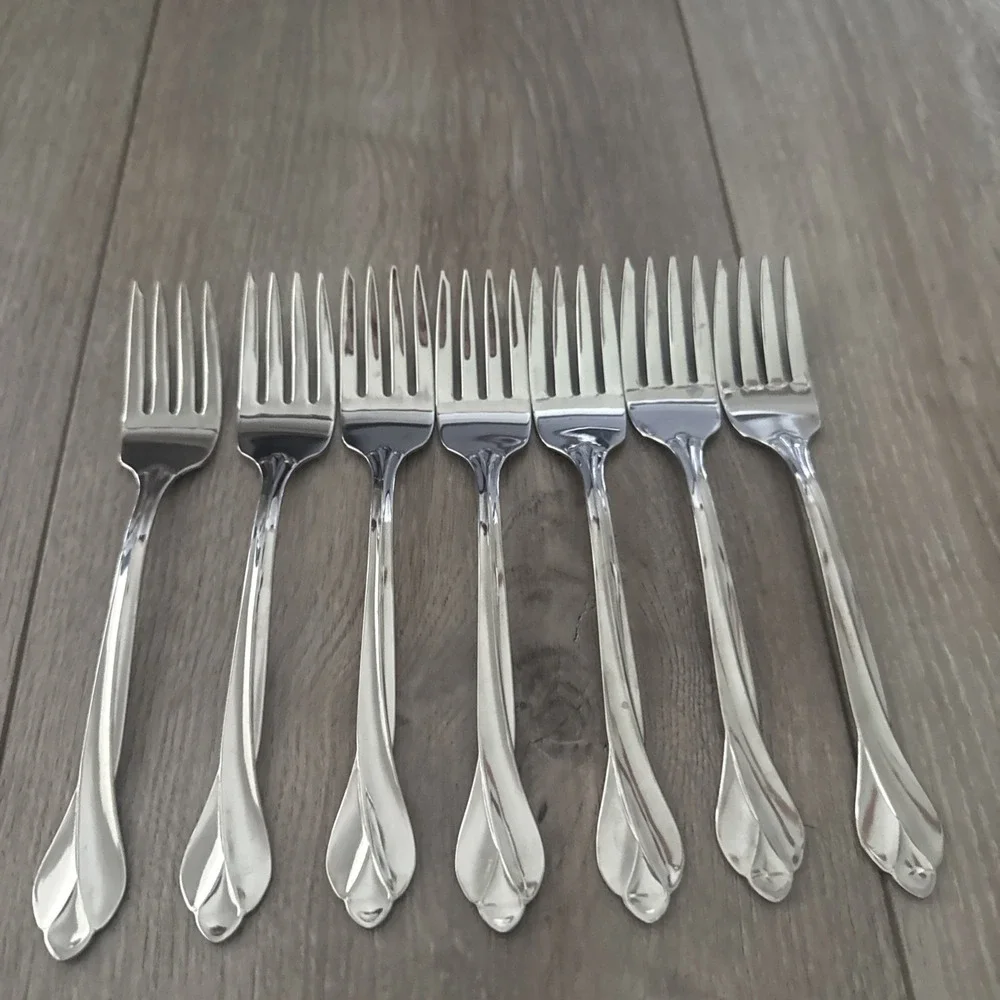 Lot of 7 Oneida USA Tribeca Glossy Stainless Flatware SALAD FORKS